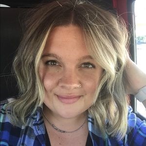 Meet your Posher, Rebecca